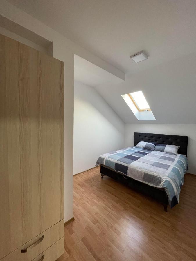 Despot Apartmani Mladenovac Esterno foto